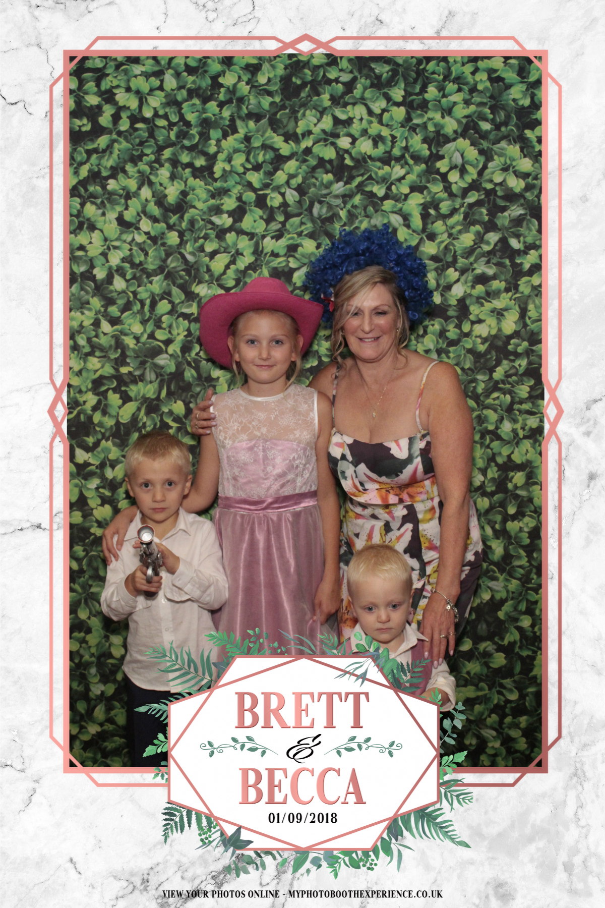 Brett & Becca's Wedding | View more photos from the event at gallery.myphotoboothexperience.co.uk/u/MyPhotoBoothExperienceLtd/Brett-Beccas-Wedding